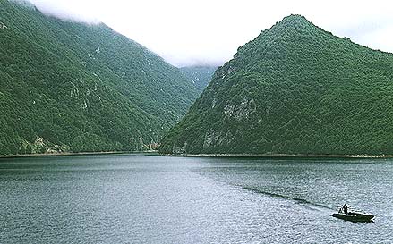 Jezero Peruac